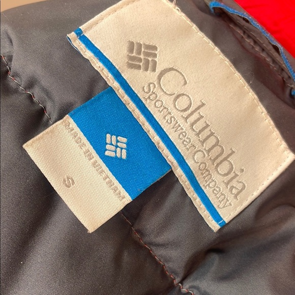 Columbia men’s Red Puffer Jacket like NEW - Picture 9 of 10